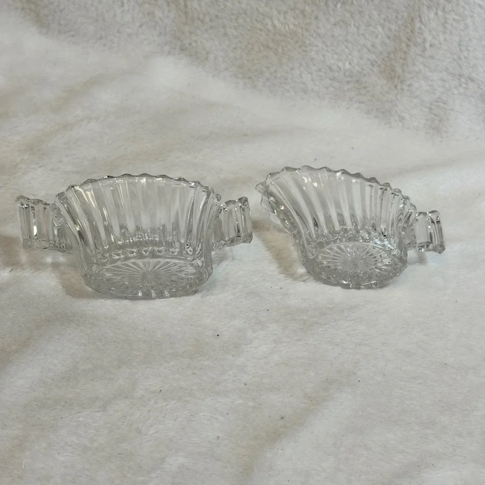 Vintage Clear Pressed Glass Ribbed‎ Creamer and Sugar Bowl Set Scalloped Edge